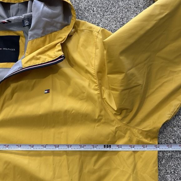 Tommy Hilfiger Jacket Mens XXL Windbreaker Rain Coat Yellow Water Resistant - Picture 4 of 9